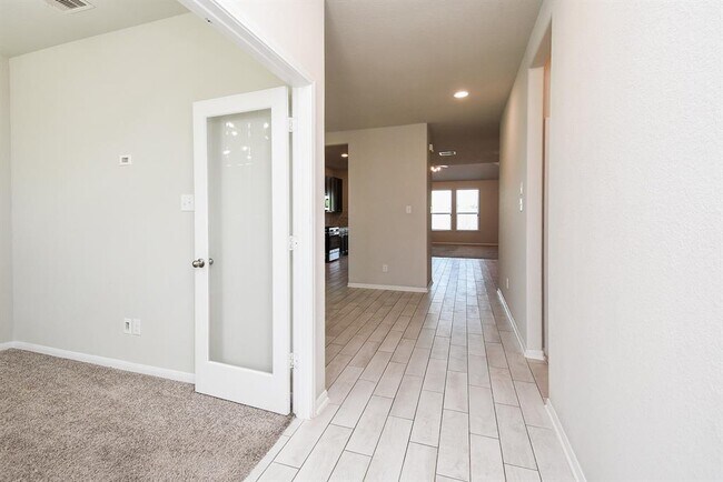 Building Photo - 2330 Honey Heights Ln