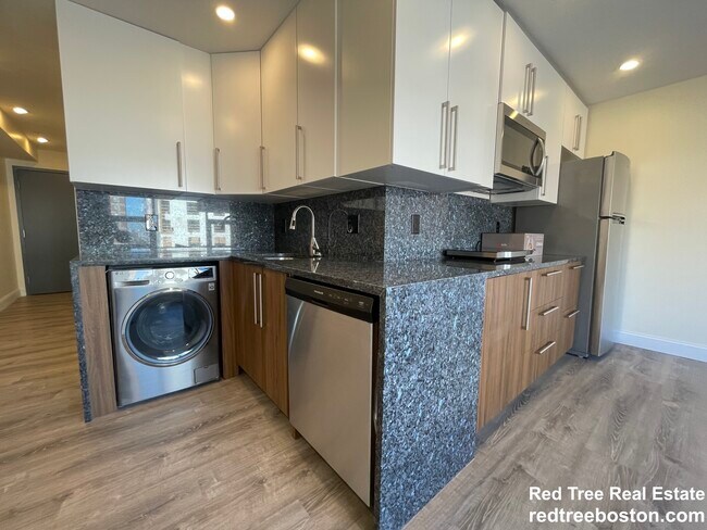 Photo - 1028a Commonwealth Ave Apartment