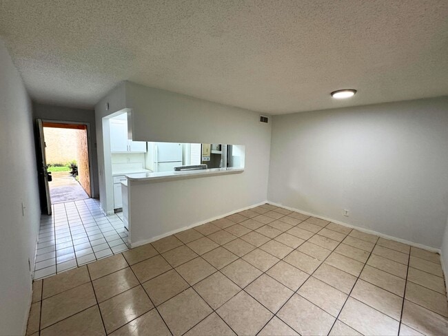 Foto del edificio - 4425 Treehouse Ln