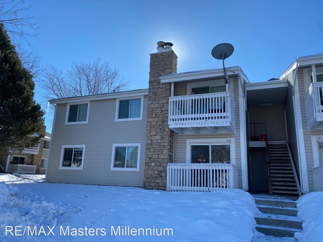 2 br, 2 bath House 14121 E Jewell Ave 102 House Rental in Aurora