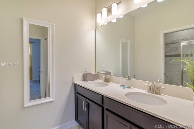 Building Photo - 1576 Maidstone Ct