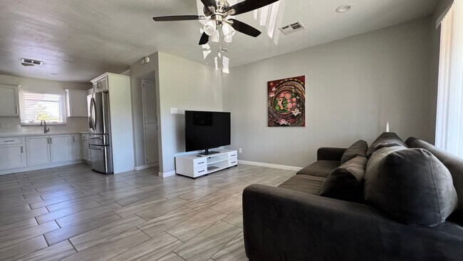 Building Photo - ? Renovated 4 Bedroom, 2 Bathroom Home in ...