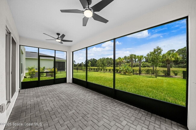Foto del edificio - 640 Veridian Cir NW