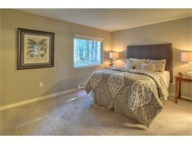 Foto del edificio - 3Bd/2Bd Issaquah Condo