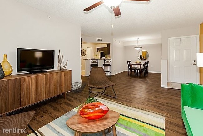 Building Photo - 3 br, 2 bath  - 1696 S Palm Ave