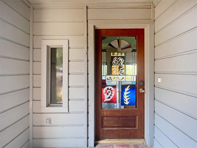 Building Photo - 970 Live Oak Cir