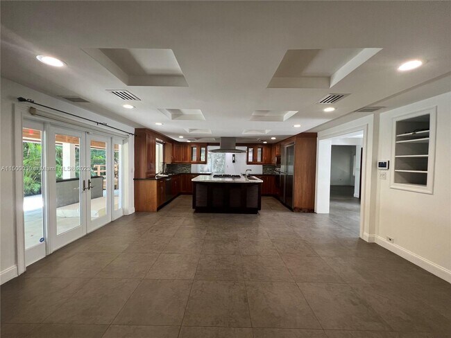 Living Area - 2411 S Miami Ave