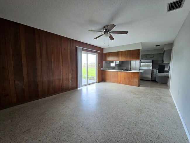Foto del edificio - 3306 N Wilder Rd