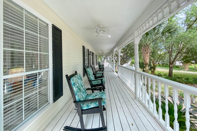 Building Photo - 2009 Wedgewood Cir