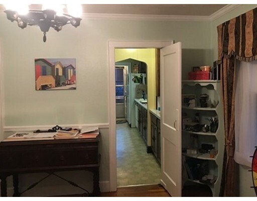 Foto del edificio - 152 Chestnut Hill Ave