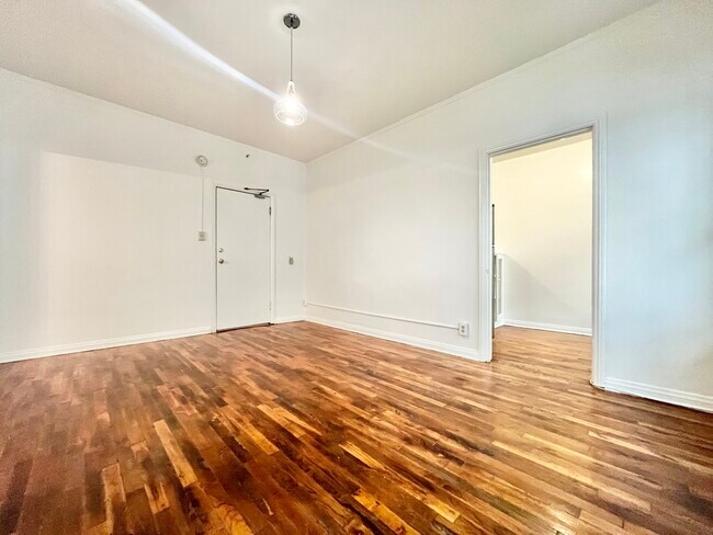 Foto del edificio - 836 Sanborn Ave Los Angeles, CA 90029
