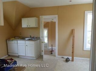 Building Photo - 3639 1st Ave S