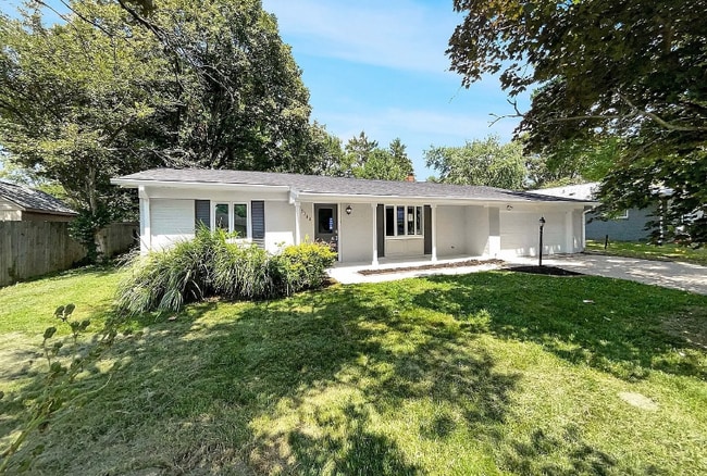 Building Photo - 8040 Goldenrod Ct