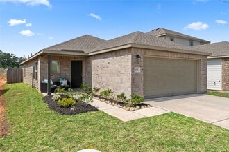 Building Photo - 534 Dalloway St