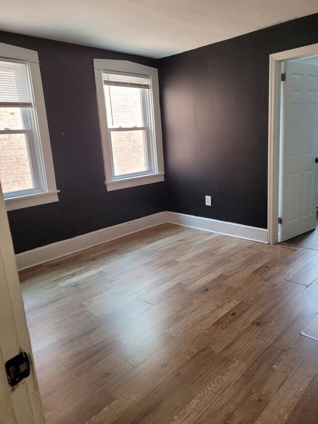 Foto principal - 422 W Orange St
