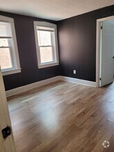 Building Photo - 422 W Orange St