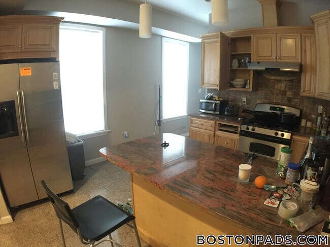 Foto del edificio - 45 Allston St