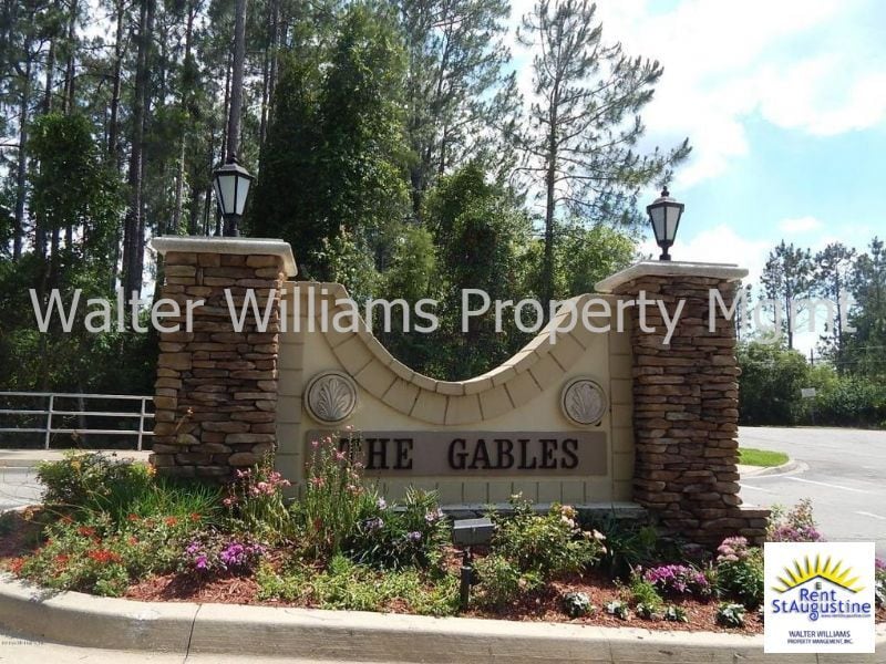 $1750, 2/2.5 Townhome, CR210, easy commute...