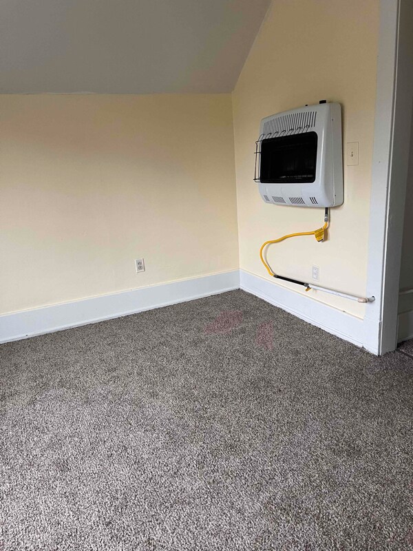 714 8th St Unit 10, Niagara Falls, NY 14301 Apartment for Rent in Niagara Falls, NY