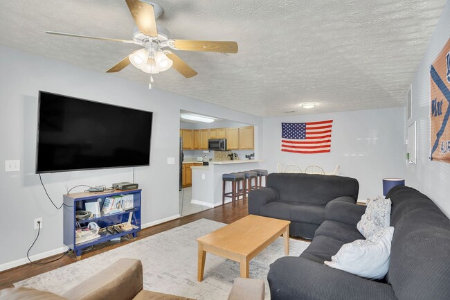 Photo - Southern Edge Condo Just Steps from Campus