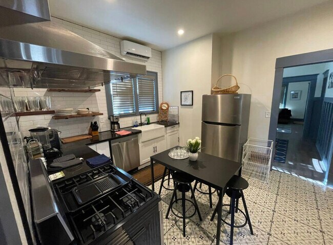 Foto del edificio - 2384 9th St