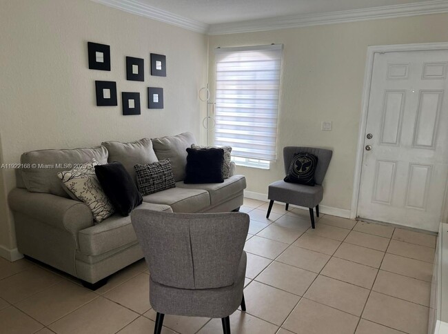 Foto del edificio - 7317 NW 173rd Dr