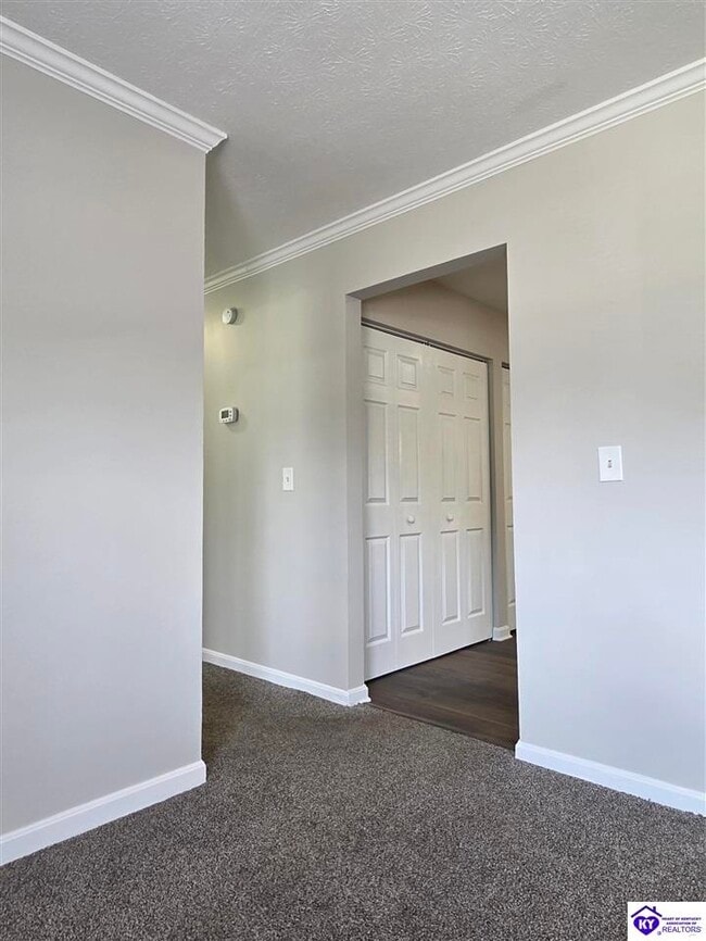 Building Photo - 1510 W Elm Rd