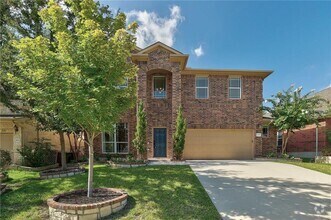 Building Photo - 1709 Woodvista Pl