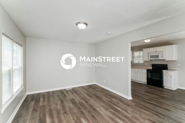 Foto del edificio - 3 Bedroom Pet-Friendly Home in Louisville, KY with Main Street Renewal