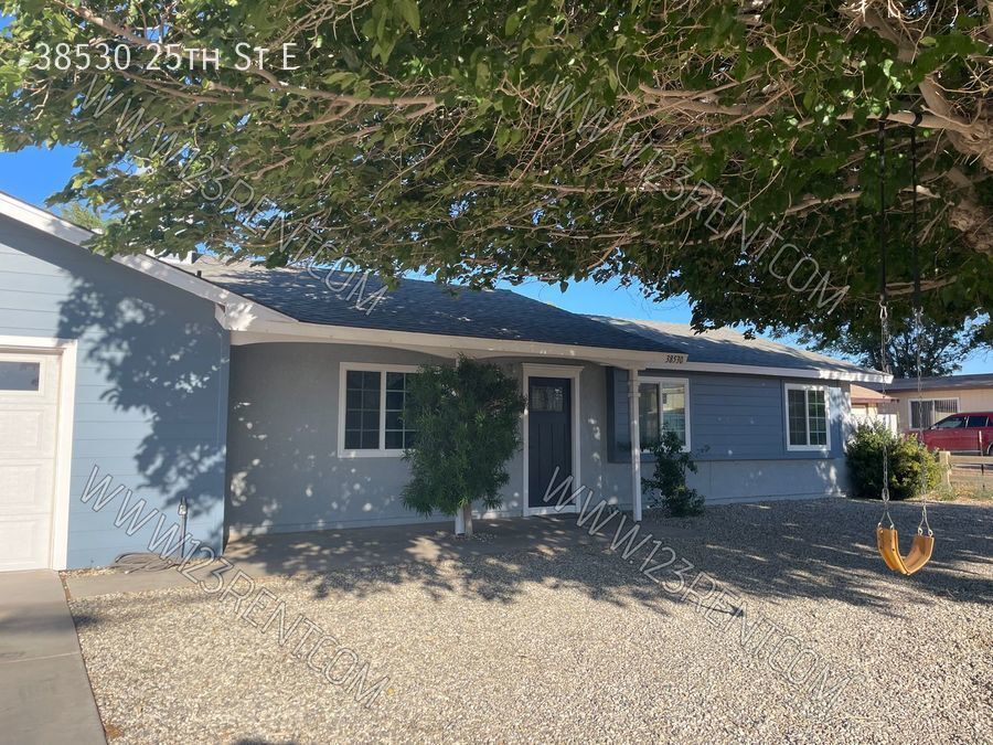 Primary Photo - 3BD/2BTH SINGLE STORY HOME EAST PALMDALE