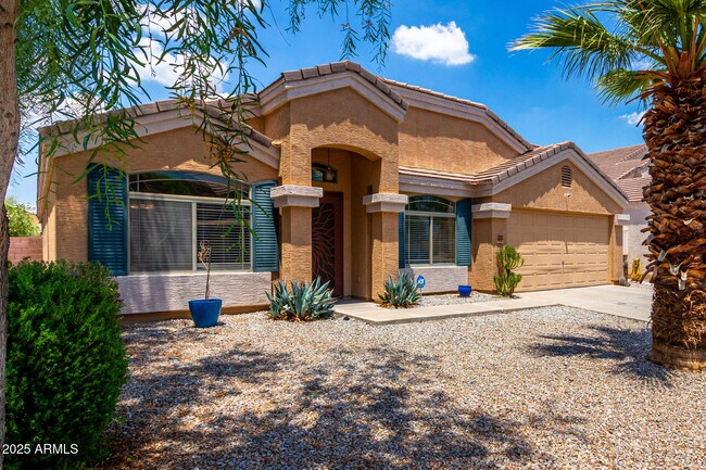 Foto del edificio - 8328 W Forest Grove Ave