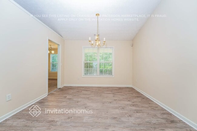 Building Photo - 125 Vintage Dr