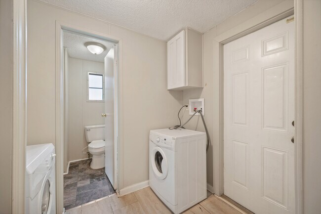 Building Photo - 6551 W Shalom Ct