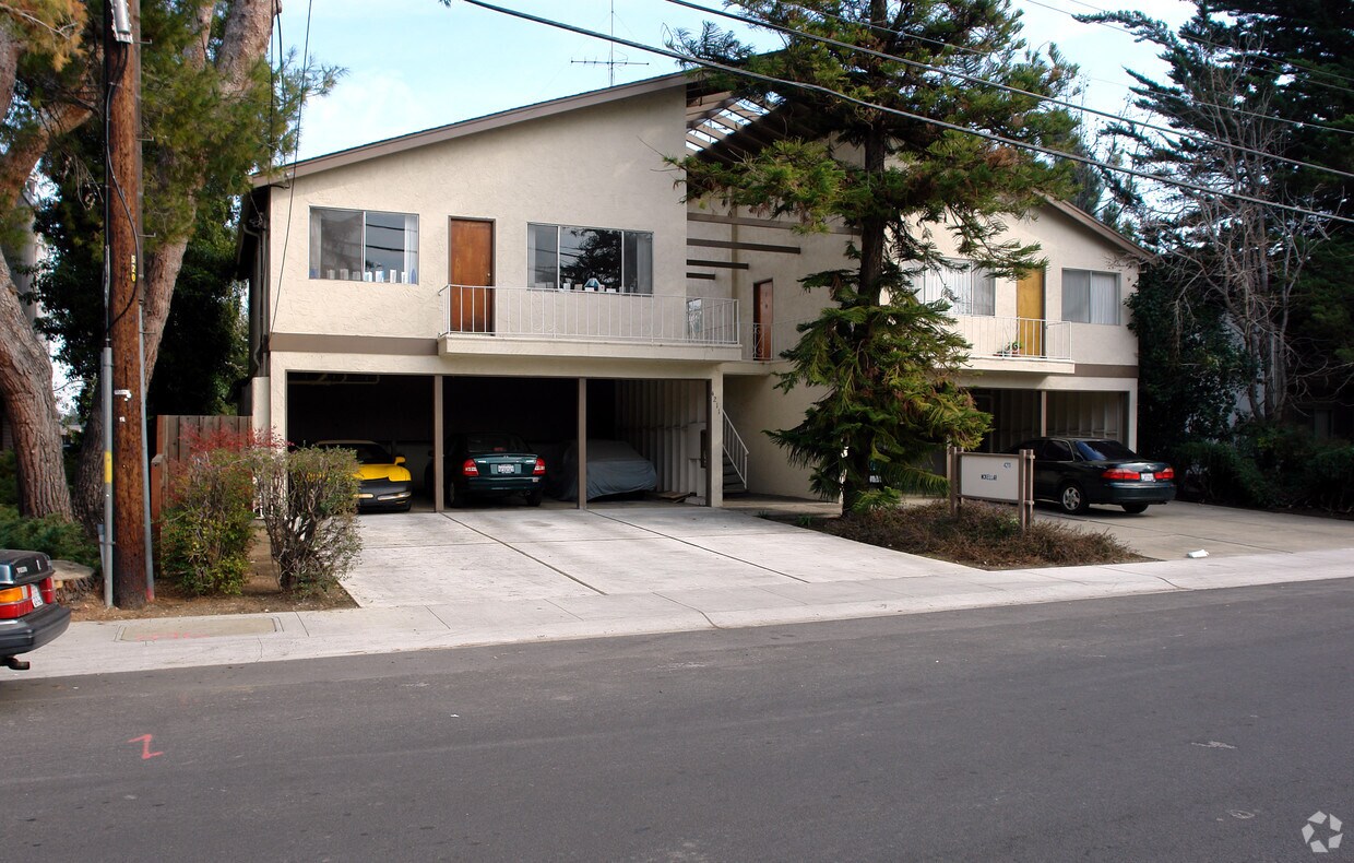 Primary Photo - 4211 Mckellar Ln