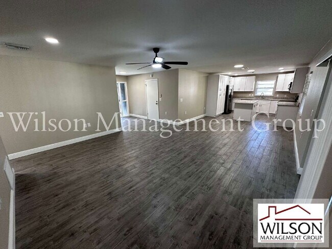 Foto del edificio - 2847 Bermuda Ave N