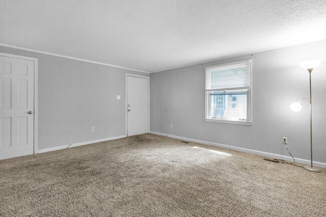 Building Photo - 338 River Walk Dr