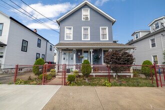 Building Photo - 72 Fairmount Ave