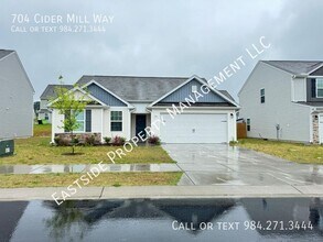 Building Photo - 704 Cider Ml Wy