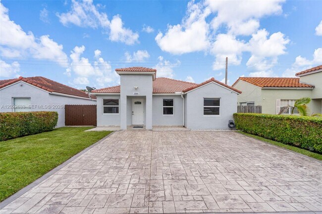 Building Photo - 12968 SW 151st Ln