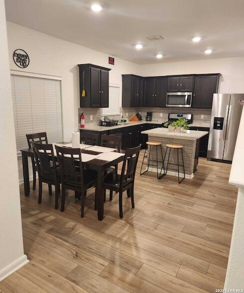 Foto del edificio - 10829 Emerick St