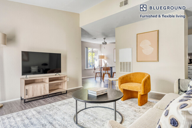 Building Photo - 934 Willowleaf Dr