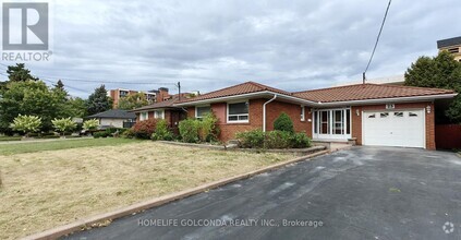 Building Photo - 23 Wigmore Dr