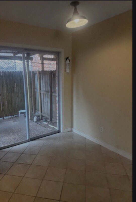 Building Photo - 6760 Prutzman Rd