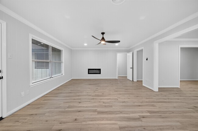 Foto del edificio - 5322 Wigton Dr