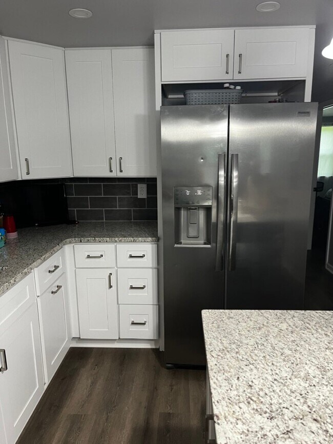 Foto del edificio - 1274 Benton St NW