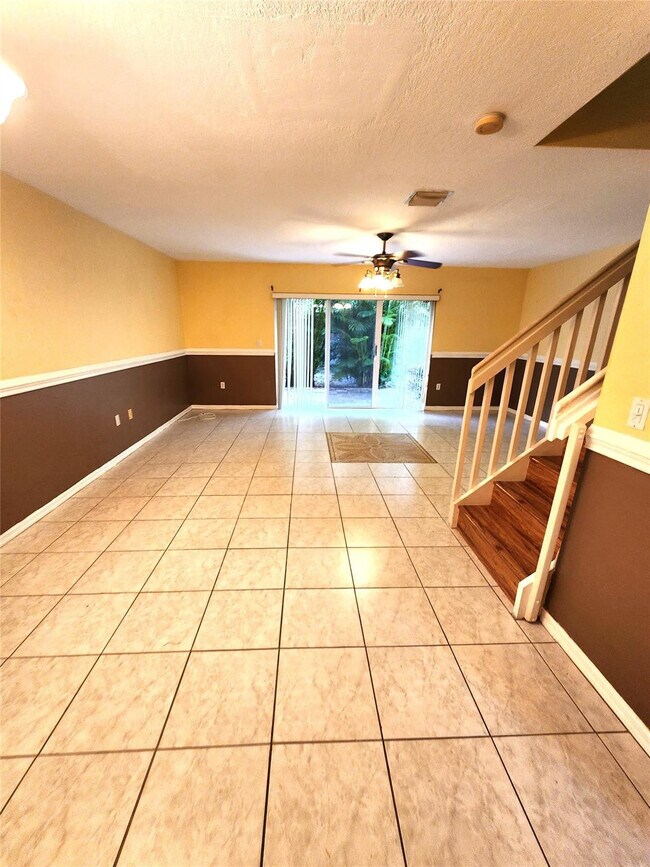 Foto del edificio - 119 Hidden Ct Rd