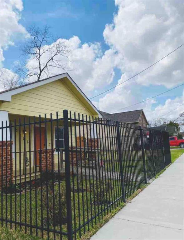 Building Photo - 3426 McGowen St