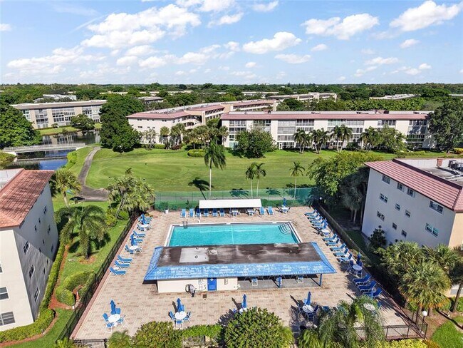 Foto del edificio - 3203 Portofino Point