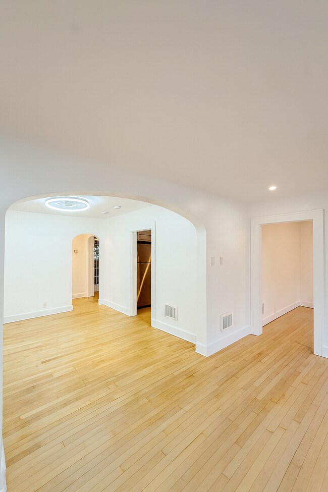 Living + Dining - 535 S Clay St