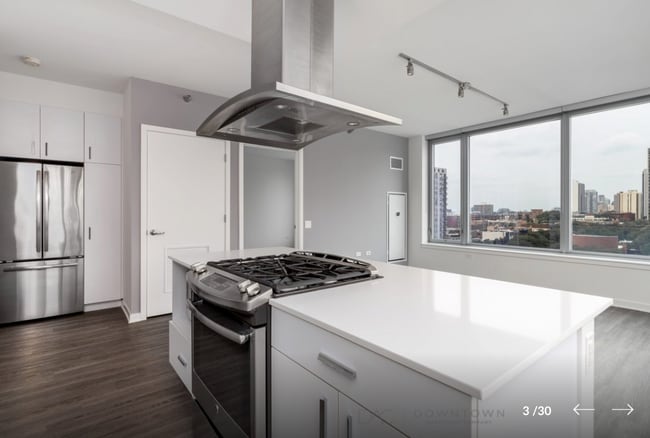 Foto del edificio - 1212 N La Salle Dr